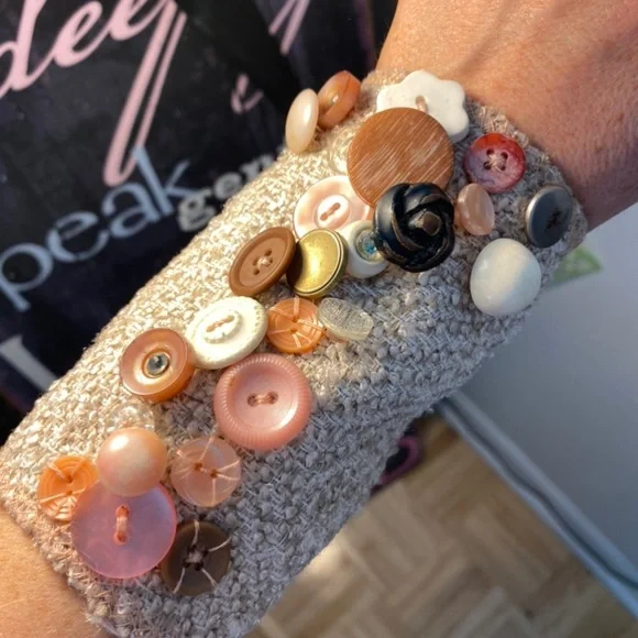 Handmade Phone Case \ Wristlet - Picture 6 of 12